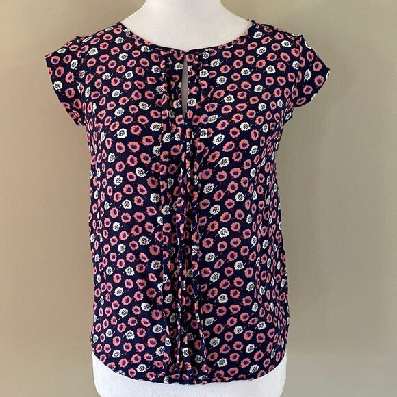 𝅺BODEN Floral Pleat Front Blouse - Picture 1 of 9